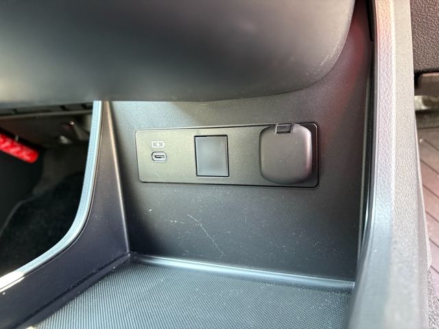 TOYOTA LEXUS LBX 2024