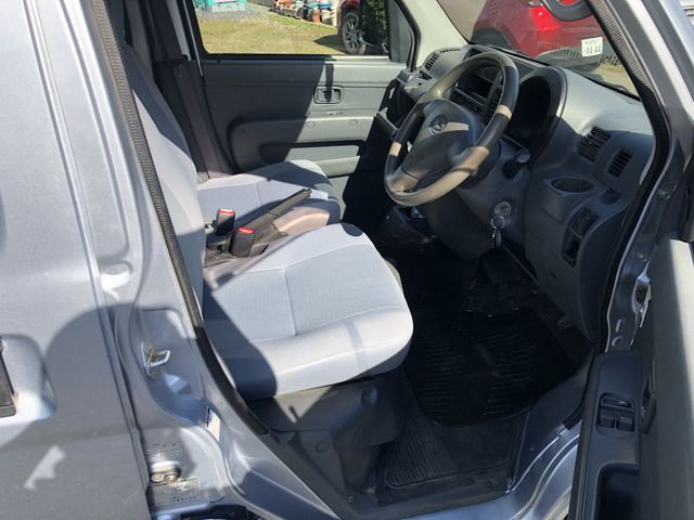 DAIHATSU HIJET CARGO 4WD 2010