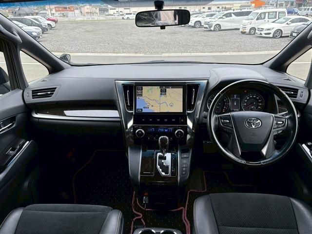 TOYOTA VELLFIRE 2017
