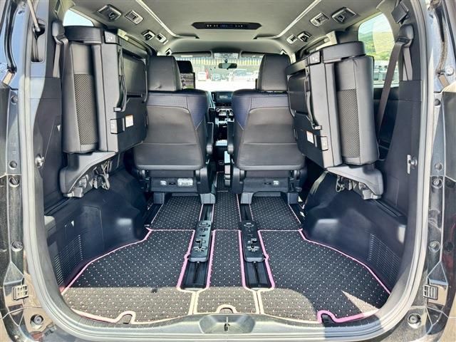 TOYOTA VELLFIRE 2017