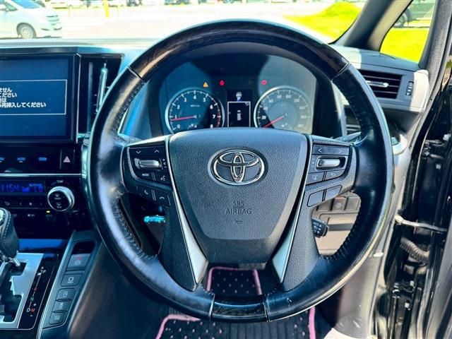 TOYOTA VELLFIRE 2017