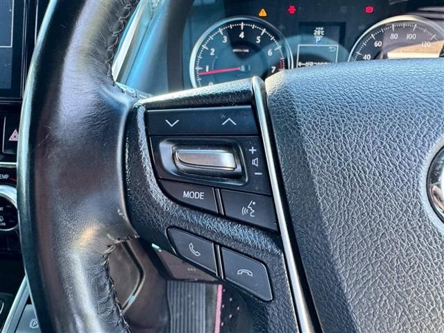 TOYOTA VELLFIRE 2017