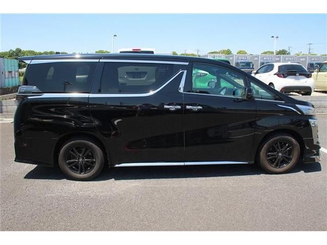 TOYOTA VELLFIRE 2020