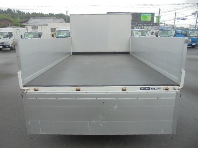 ISUZU ELF 2009