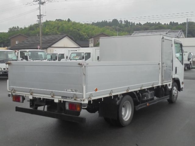 ISUZU ELF 2009