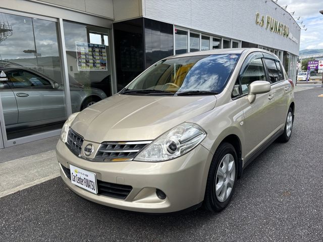 NISSAN TIIDA 2012