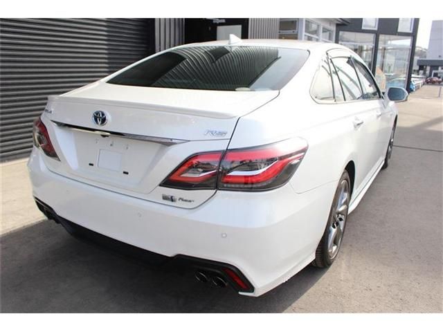 TOYOTA CROWN sedan hybrid 4WD 2018