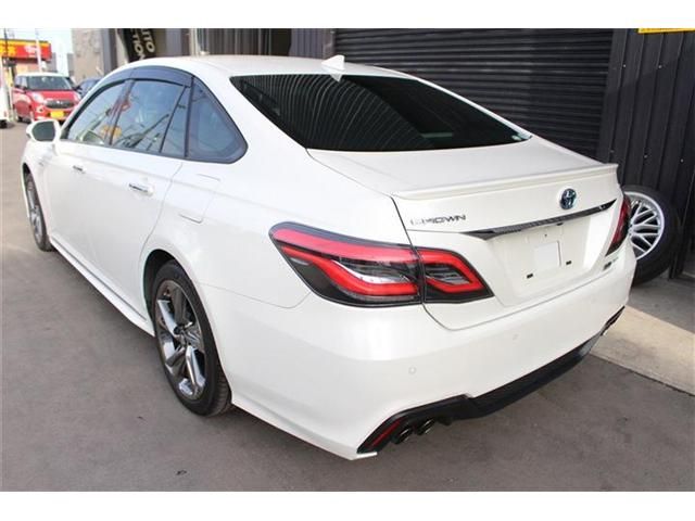 TOYOTA CROWN sedan hybrid 4WD 2018
