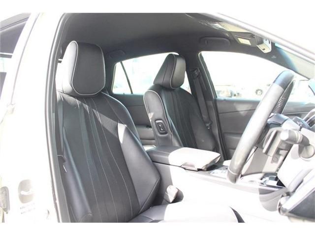 TOYOTA CROWN sedan hybrid 4WD 2018