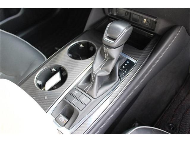 TOYOTA CROWN sedan hybrid 4WD 2018