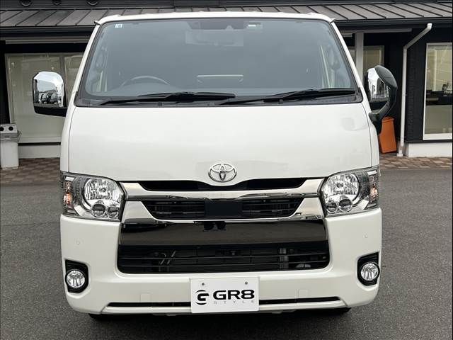 TOYOTA HIACE van 4WD 2021