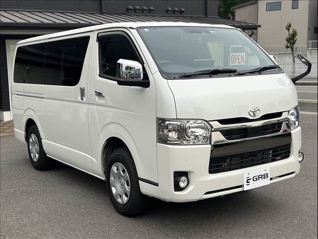 TOYOTA HIACE van 4WD 2021