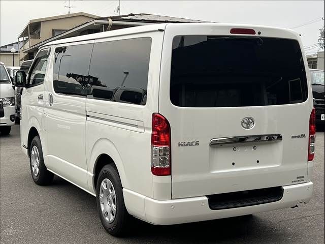 TOYOTA HIACE van 4WD 2021