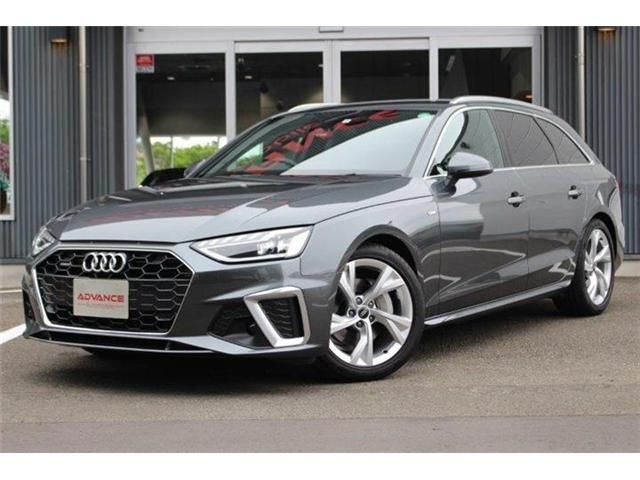 AUDI AUDI A4 AVANT 2022