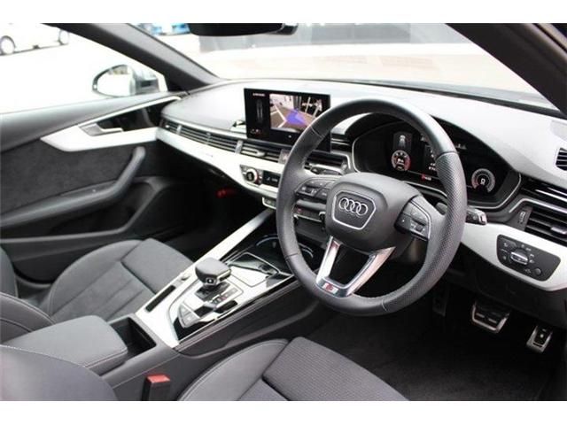 AUDI AUDI A4 AVANT 2022