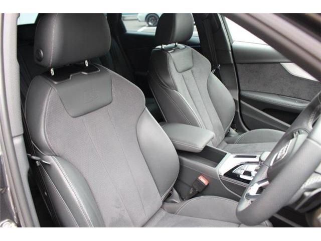 AUDI AUDI A4 AVANT 2022