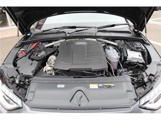 AUDI AUDI A4 AVANT 2022