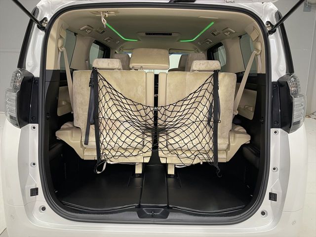 TOYOTA VELLFIRE 2017