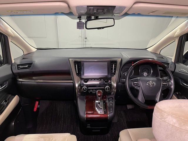 TOYOTA VELLFIRE 2017