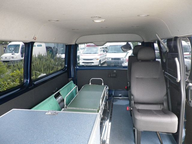 TOYOTA HIACE wagon 2012