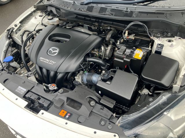 MAZDA DEMIO 4WD 2019