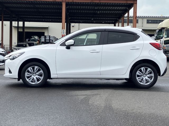 MAZDA DEMIO 4WD 2019