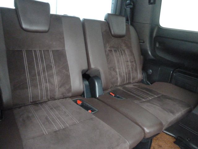 TOYOTA ESQUIRE 4WD 2017