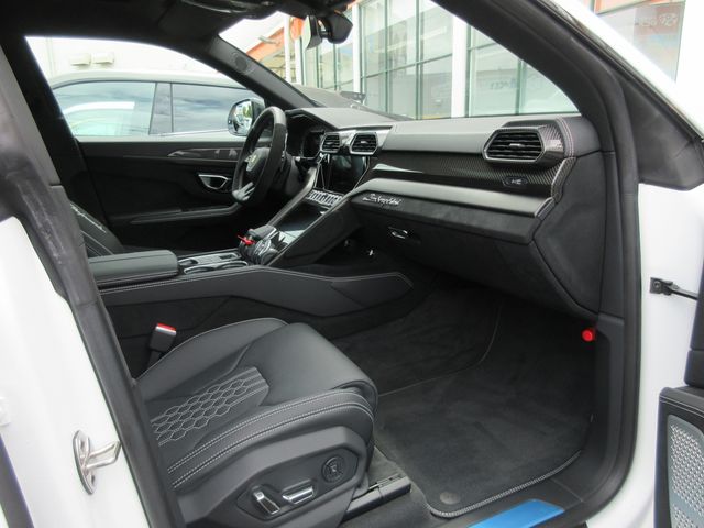 LAMBORGHINI LAMBORGHINI URUS 2023