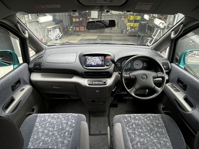 NISSAN SERENA  WG 4WD 2001