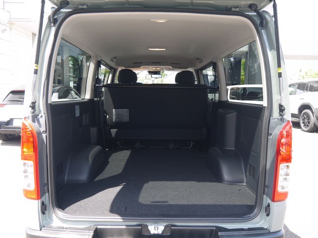 TOYOTA HIACE van 2WD 2025