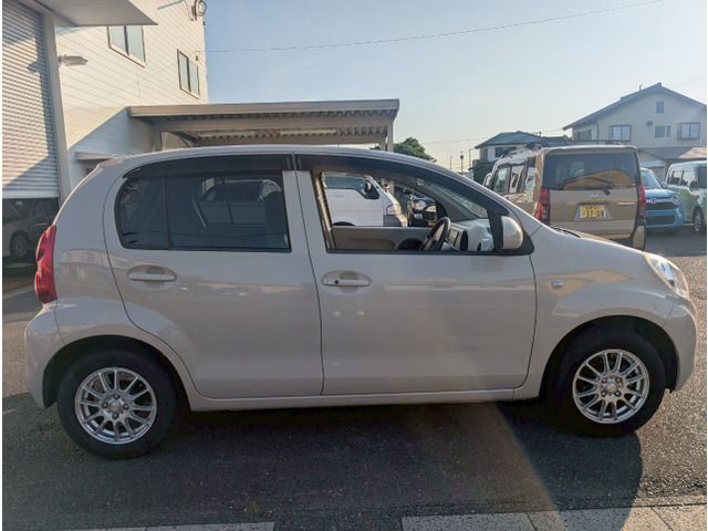 TOYOTA PASSO 2011