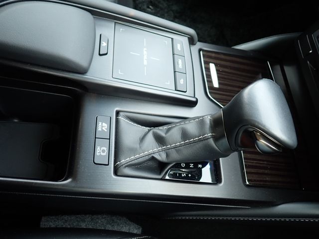 TOYOTA LEXUS ES300h 2020