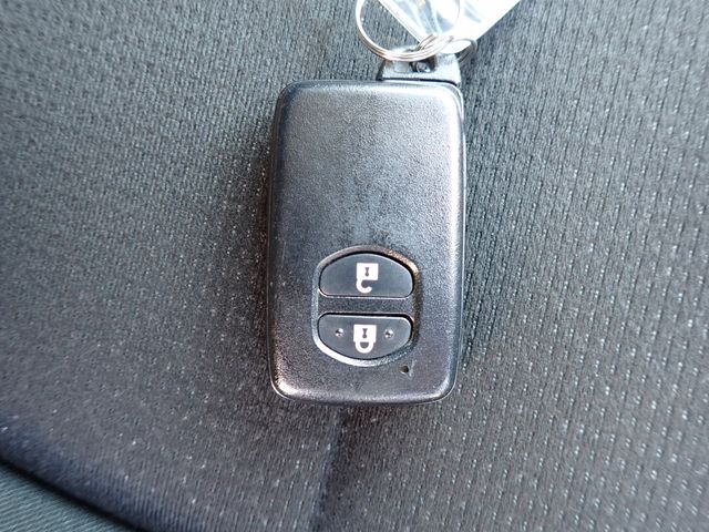 TOYOTA COROLLA FIELDER HYBRID 2023