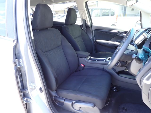 HONDA SHUTTLE HYBRID 2022