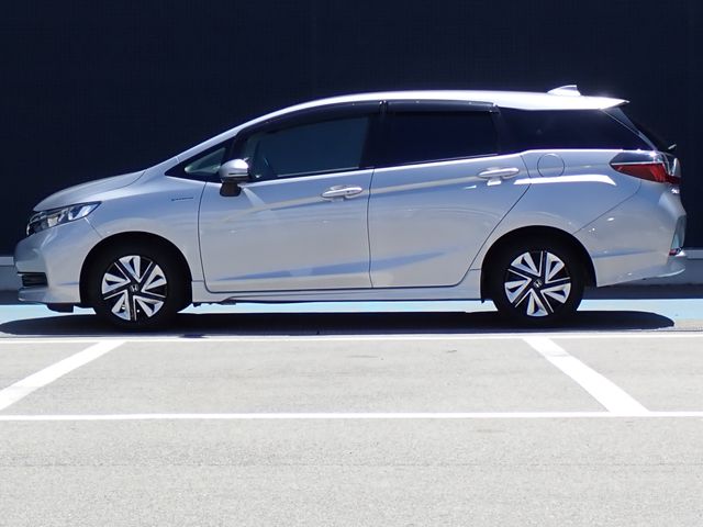 HONDA SHUTTLE HYBRID 2022
