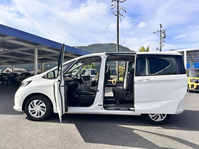 HONDA FREED 2019