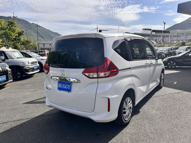 HONDA FREED 2019
