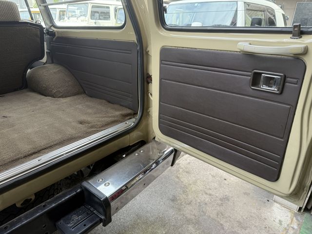 TOYOTA LANDCRUISER van 1988