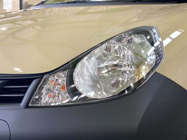 NISSAN NV150 AD 2WD 2017