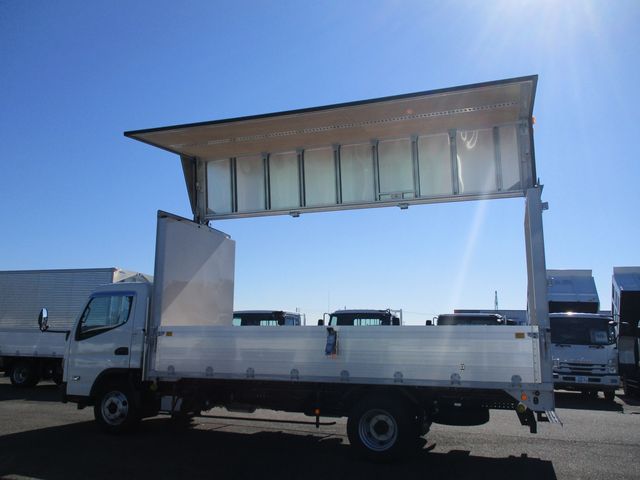 MITSUBISHI CANTER 2023