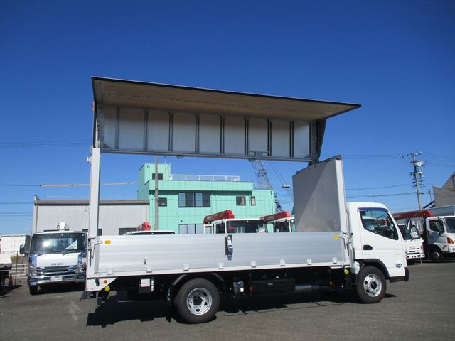 MITSUBISHI CANTER 2023