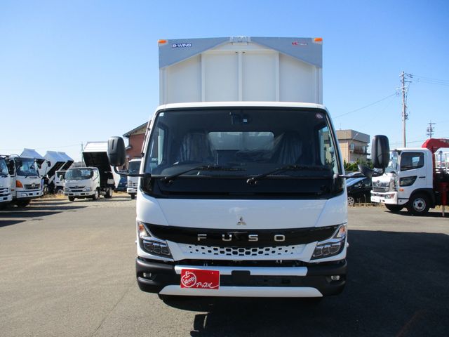 MITSUBISHI CANTER 2023
