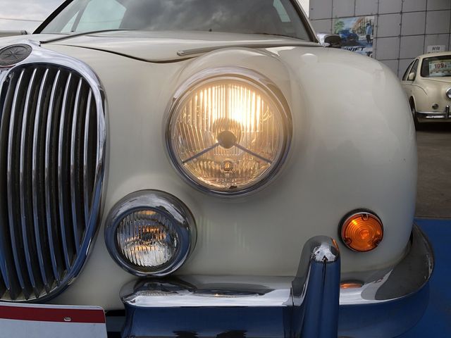 MITSUOKA VIEWT 1998