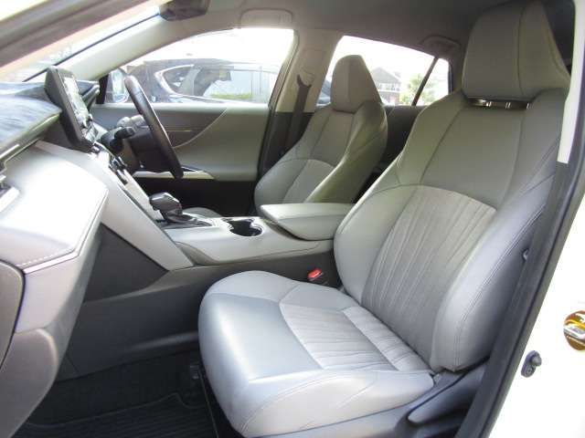 TOYOTA HARRIER 2WD 2022