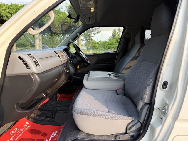 TOYOTA HIACE van 4WD 2008