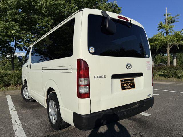 TOYOTA HIACE van 4WD 2015