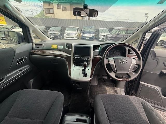 TOYOTA ALPHARD 2012