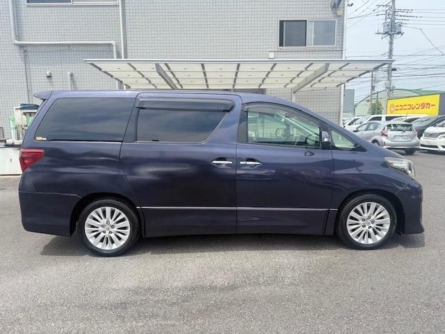 TOYOTA ALPHARD 2012