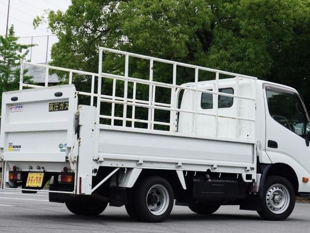 TOYOTA DYNA 2014