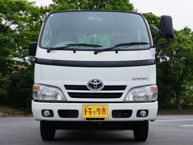 TOYOTA DYNA 2014